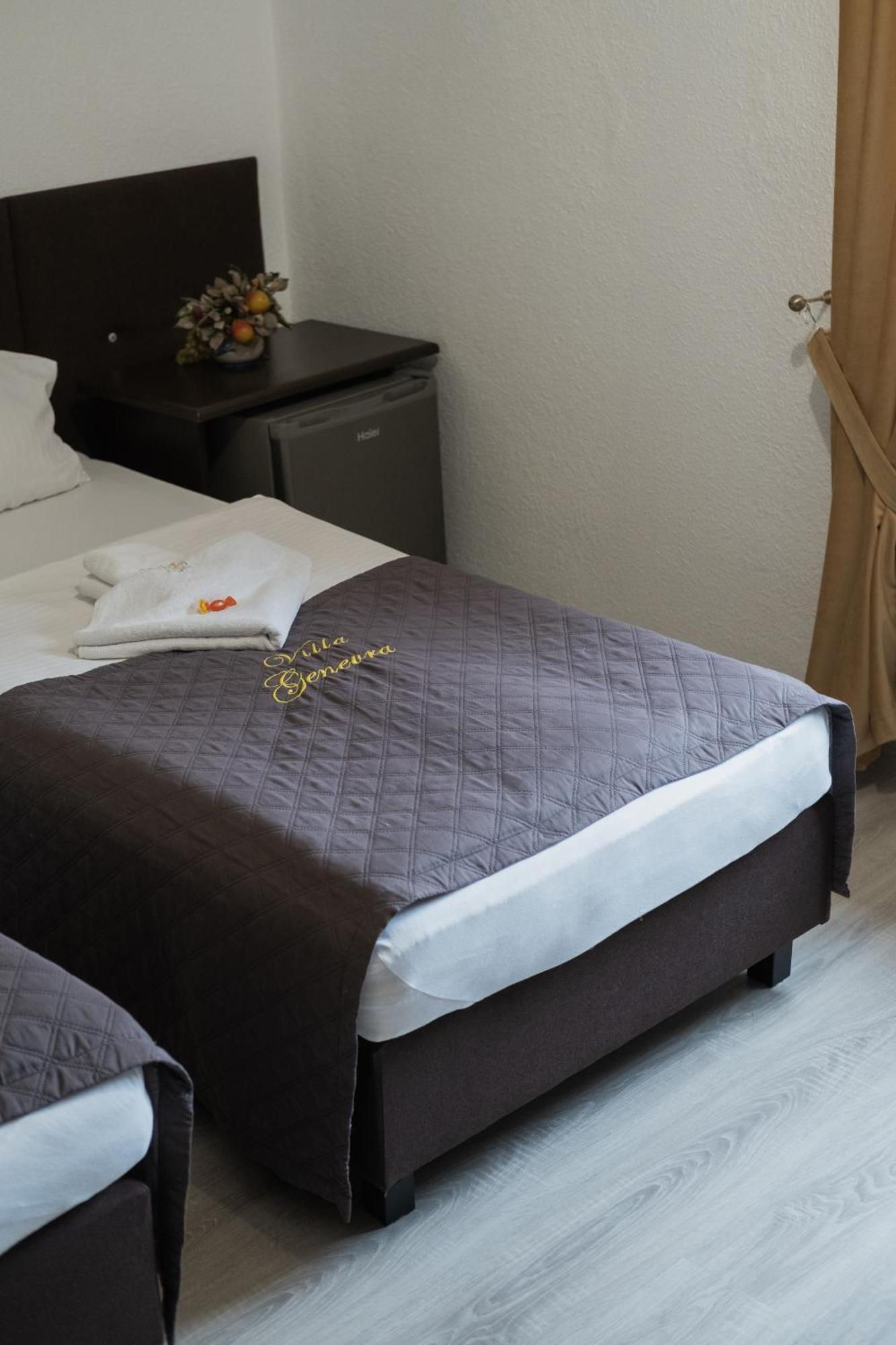 Villa Genevra คอซซาลิน ภายนอก รูปภาพ
