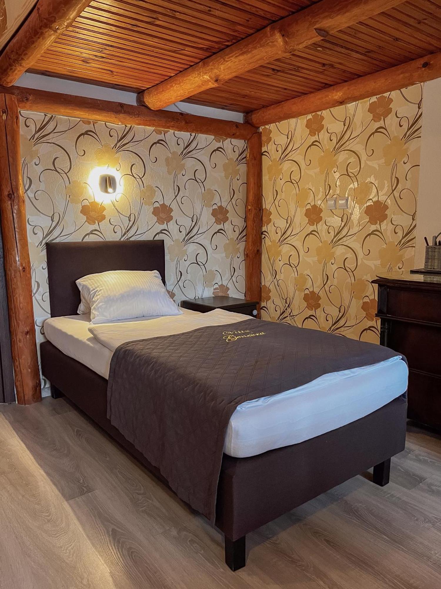 Villa Genevra คอซซาลิน ภายนอก รูปภาพ